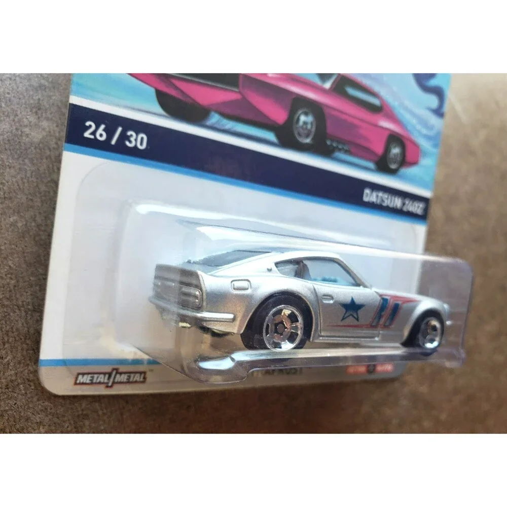 2014 Hot Wheels DATSUN 240Z Spectrafrost Silver COOL CLASSICS 26/30 1:64 RSW MOC